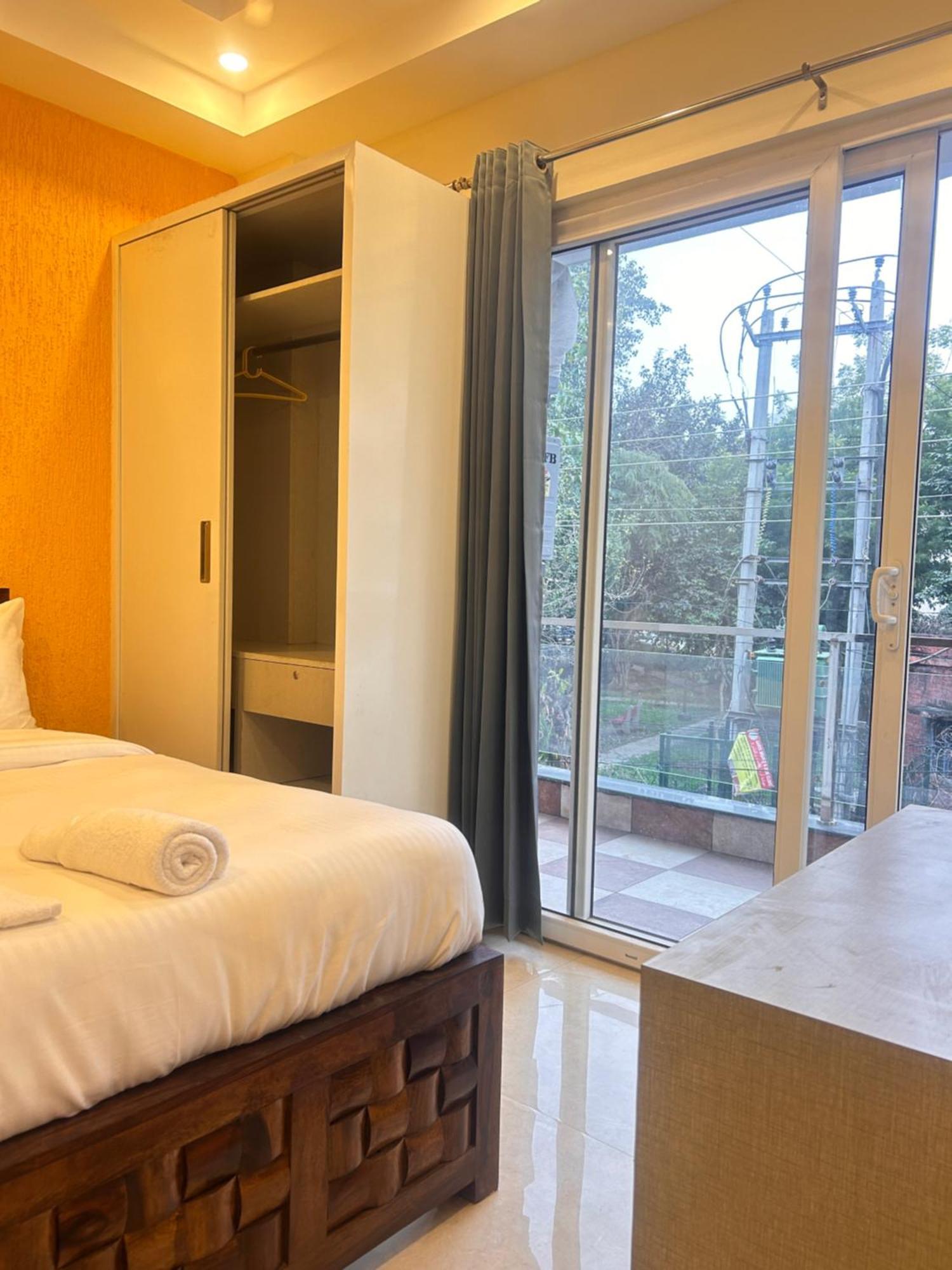 Lime Tree Service Apartment - Medanta Medicity, Гургаон Екстериор снимка