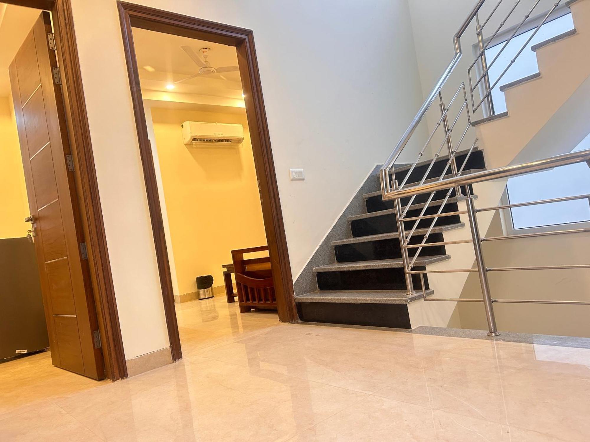 Lime Tree Service Apartment - Medanta Medicity, Гургаон Екстериор снимка